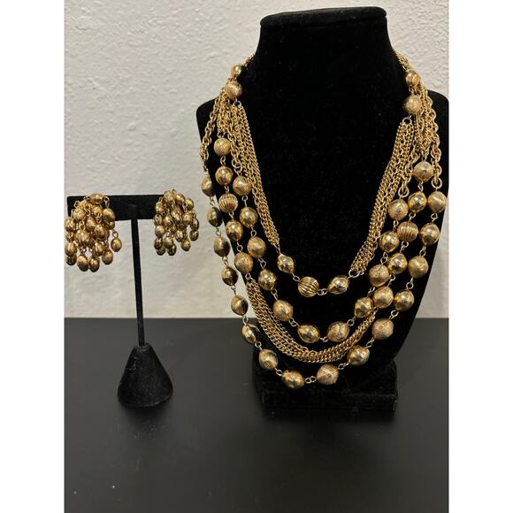 Vintage 60's Chunky Gold Tone Necklace Earrings Set Runway Bold Multi Chains - Picture 1 of 9
